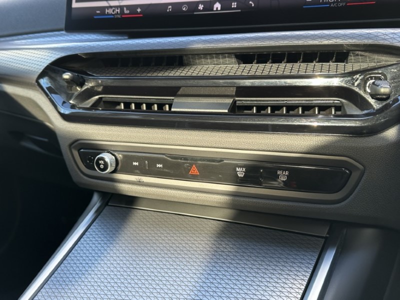 2025 (25) BMW 3 SERIES 320i M Sport 4dr Step Auto 5006277