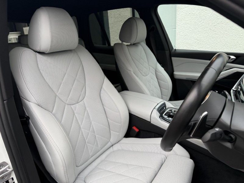 2023 (23) BMW X5 xDrive50e M Sport 5dr Auto 5040284