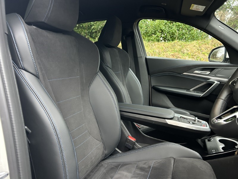 2025 (75) BMW iX2 150kW eDrive20 M Sport 65kWh 5dr Auto 4997697