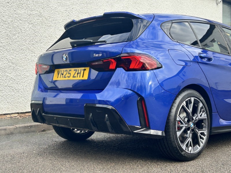 2025 (25) BMW 1 SERIES 123 xDrive M Sport 5dr Step Auto 5024159
