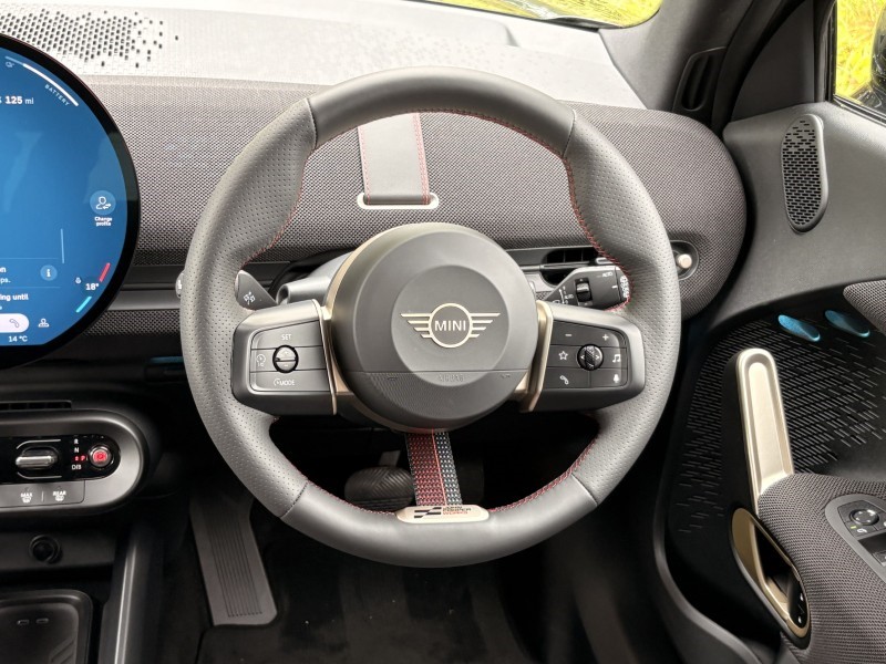 2026 (75) MINI ACEMAN 135kW E Sport 43kWh 5dr Auto 5658268