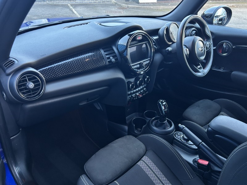 2019 (19) MINI HATCHBACK 2.0 Cooper S Sport II 3dr Auto 5062816