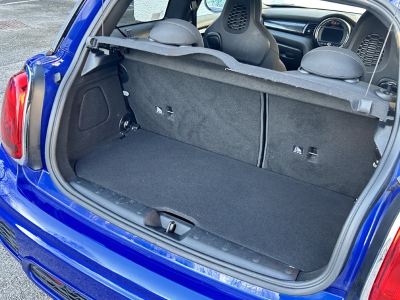 2019 (19) MINI HATCHBACK 2.0 Cooper S Sport II 3dr Auto 5062846