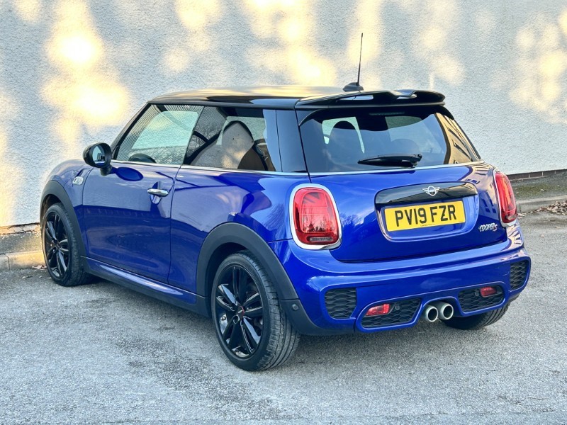 2019 (19) MINI HATCHBACK 2.0 Cooper S Sport II 3dr Auto