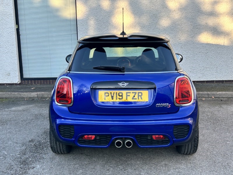 2019 (19) MINI HATCHBACK 2.0 Cooper S Sport II 3dr Auto 5062843