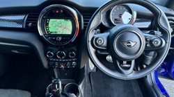 2019 (19) MINI HATCHBACK 2.0 Cooper S Sport II 3dr Auto 5062819
