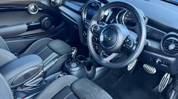 2019 (19) MINI HATCHBACK 2.0 Cooper S Sport II 3dr Auto 5062814