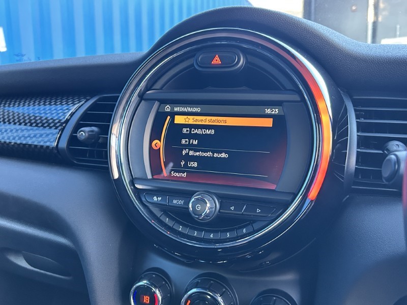 2019 (19) MINI HATCHBACK 2.0 Cooper S Sport II 3dr Auto 5062830