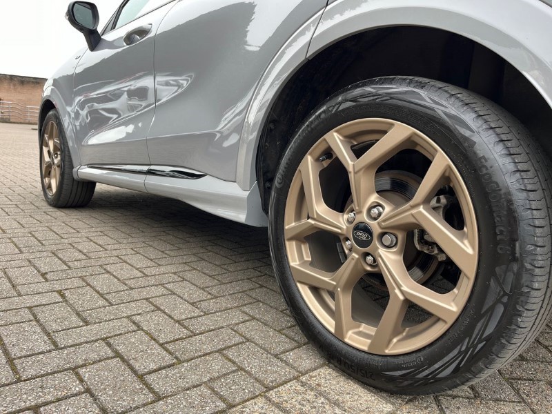 2023 (72) FORD PUMA 1.0 EcoBoost Hb mHEV 155 ST-Line X Gold Ed 5dr DCT 3415199