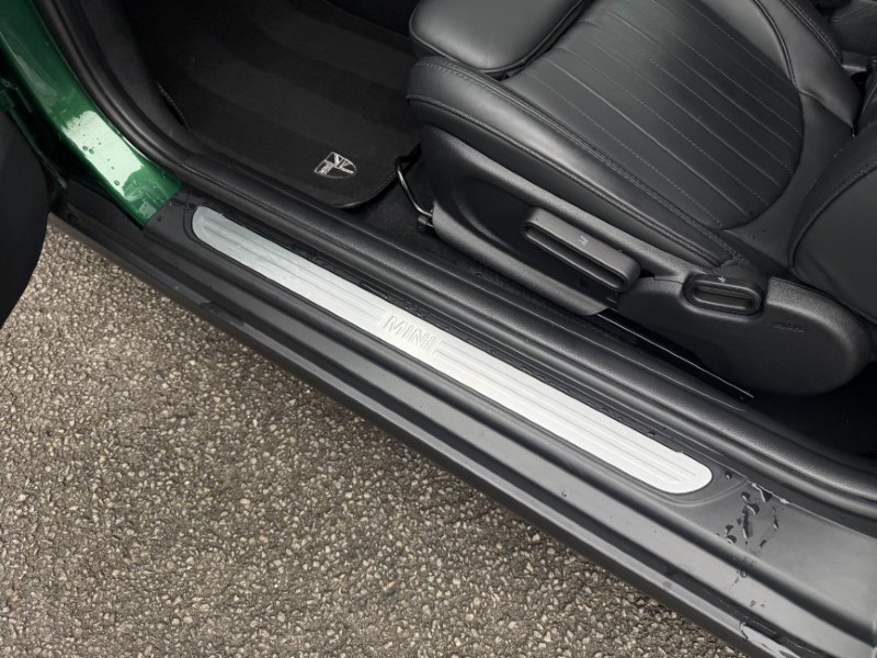 2023 (73) MINI HATCHBACK 1.5 Cooper Exclusive Premium 3dr Auto 5055320