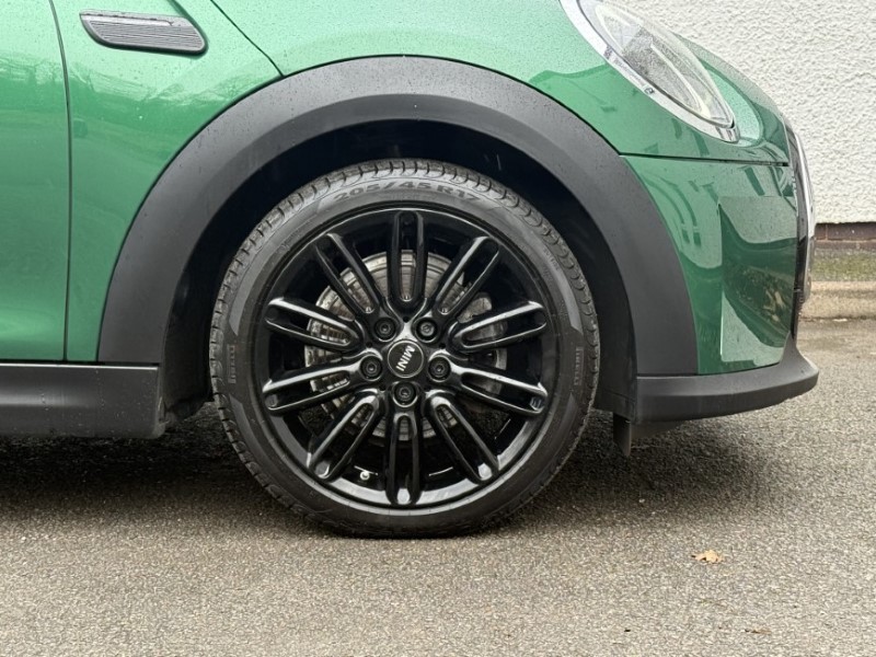 2023 (73) MINI HATCHBACK 1.5 Cooper Exclusive Premium 3dr Auto 5055331