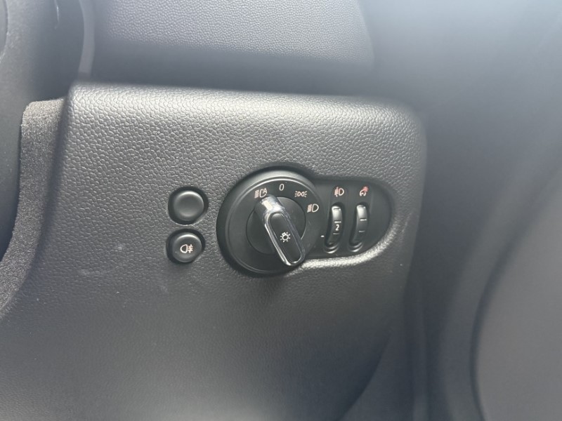 2023 (73) MINI HATCHBACK 1.5 Cooper Exclusive Premium 3dr Auto 5055313