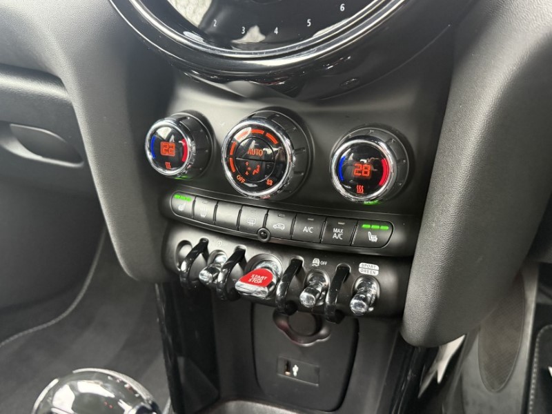 2023 (73) MINI HATCHBACK 1.5 Cooper Exclusive Premium 3dr Auto 5055305