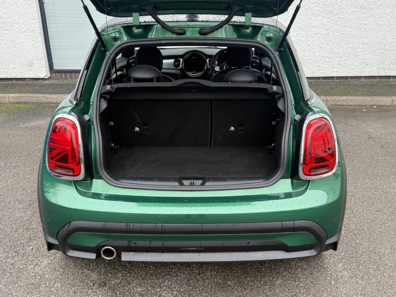 2023 (73) MINI HATCHBACK 1.5 Cooper Exclusive Premium 3dr Auto 5055318