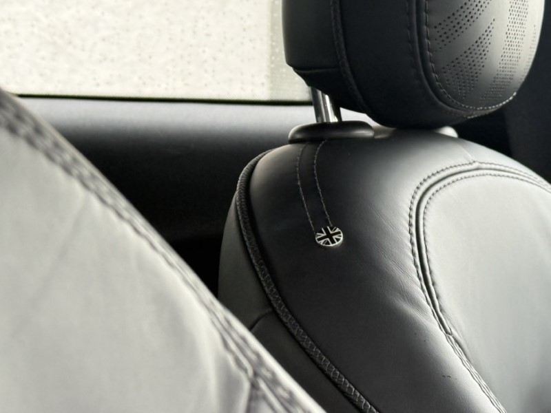 2023 (73) MINI HATCHBACK 1.5 Cooper Exclusive Premium 3dr Auto 5055338