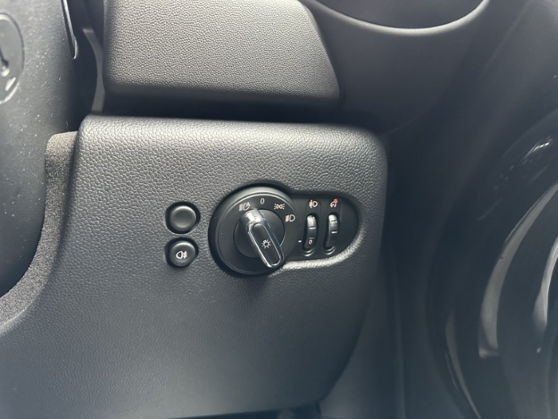 2023 (73) MINI HATCHBACK 1.5 Cooper Sport Premium 3dr Auto 5054988