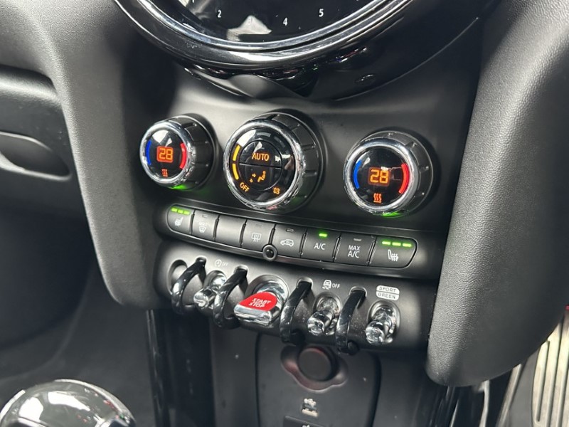 2023 (73) MINI HATCHBACK 1.5 Cooper Sport Premium 3dr Auto 5054979