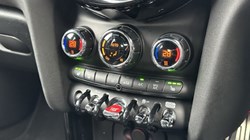 2023 (73) MINI HATCHBACK 1.5 Cooper Sport Premium 3dr Auto 5054979