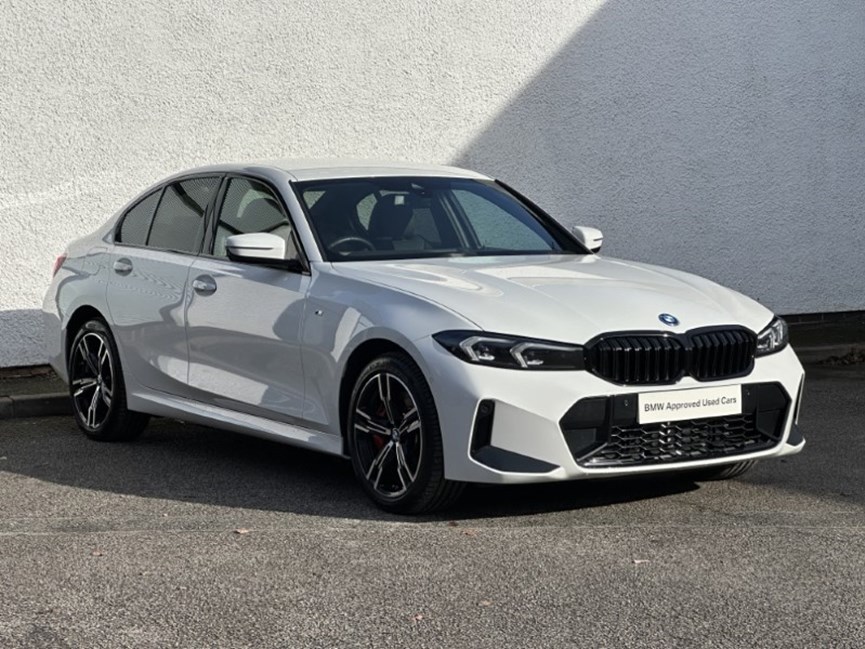 2025 (25) BMW 3 SERIES 330e 22.3 kWh M Sport 4dr Step Auto