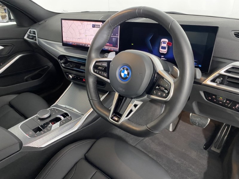 2025 (25) BMW 3 SERIES 330e 22.3 kWh M Sport 4dr Step Auto 5050832