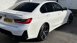 2025 (25) BMW 3 SERIES 330e 22.3 kWh M Sport 4dr Step Auto 5075136
