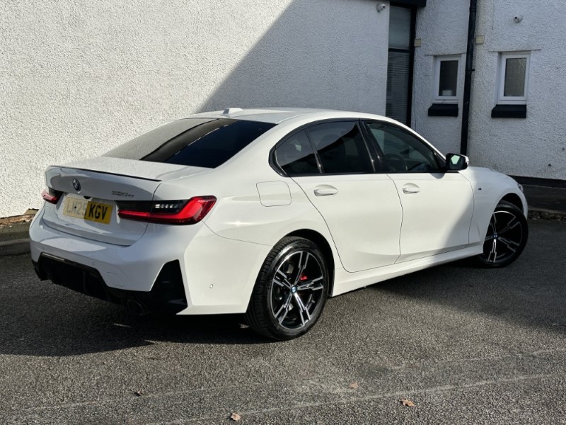 2025 (25) BMW 3 SERIES 330e 22.3 kWh M Sport 4dr Step Auto 5075134
