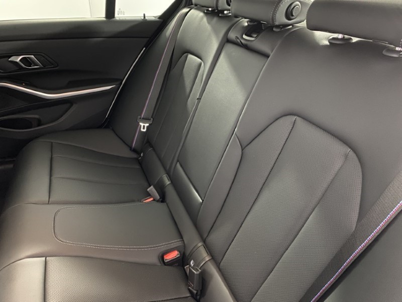 2025 (25) BMW 3 SERIES 330e 22.3 kWh M Sport 4dr Step Auto 5050839