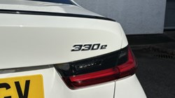 2025 (25) BMW 3 SERIES 330e 22.3 kWh M Sport 4dr Step Auto 5075126