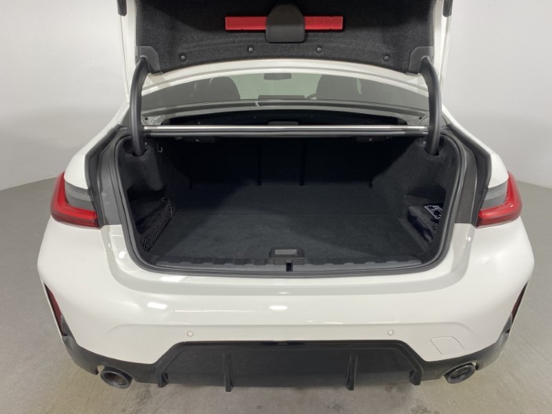 2025 (25) BMW 3 SERIES 330e 22.3 kWh M Sport 4dr Step Auto 5050833