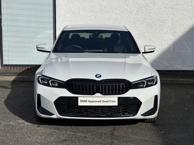 2025 (25) BMW 3 SERIES 330e 22.3 kWh M Sport 4dr Step Auto 5075142