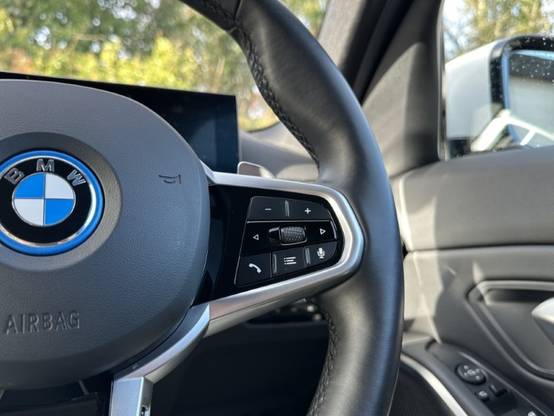 2025 (25) BMW 3 SERIES 330e 22.3 kWh M Sport 4dr Step Auto 5075155