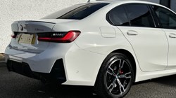 2025 (25) BMW 3 SERIES 330e 22.3 kWh M Sport 4dr Step Auto 5075135