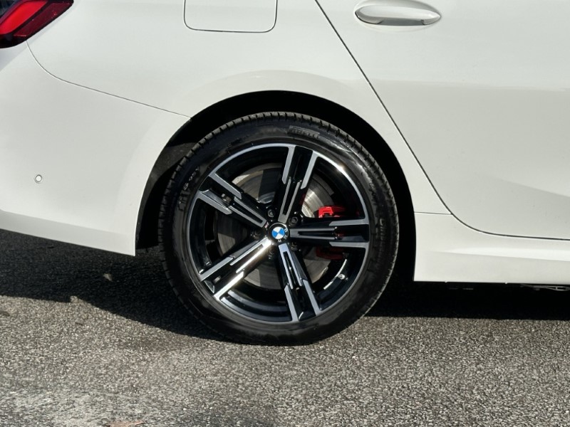 2025 (25) BMW 3 SERIES 330e 22.3 kWh M Sport 4dr Step Auto 5075132