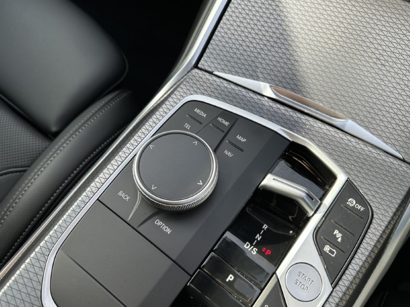 2025 (25) BMW 3 SERIES 330e 22.3 kWh M Sport 4dr Step Auto 5075152