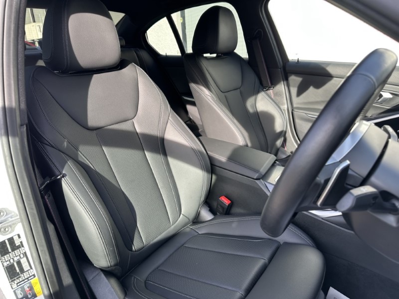 2025 (25) BMW 3 SERIES 330e 22.3 kWh M Sport 4dr Step Auto 5075133