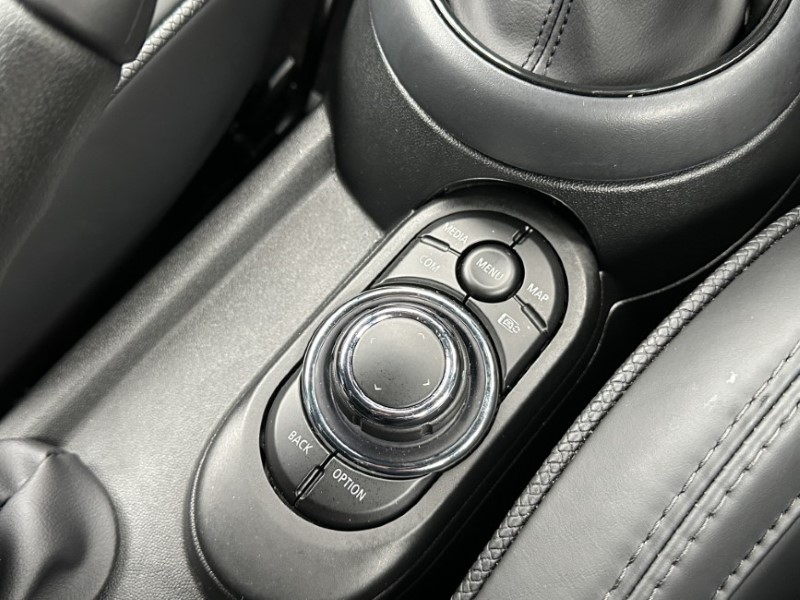 2022 (72) MINI HATCHBACK 1.5 Cooper Exclusive 5dr Auto 5057344