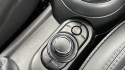 2022 (72) MINI HATCHBACK 1.5 Cooper Exclusive 5dr Auto 5057344