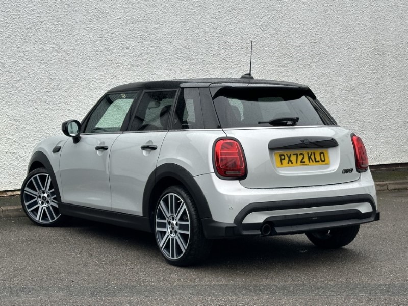 2022 (72) MINI HATCHBACK 1.5 Cooper Exclusive 5dr Auto 5057318