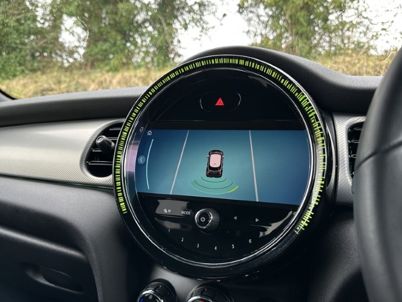 2022 (72) MINI HATCHBACK 1.5 Cooper Exclusive 5dr Auto 5057337