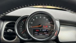 2022 (72) MINI HATCHBACK 1.5 Cooper Exclusive 5dr Auto 5057347