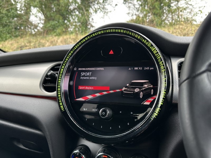 2022 (72) MINI HATCHBACK 1.5 Cooper Exclusive 5dr Auto 5057339