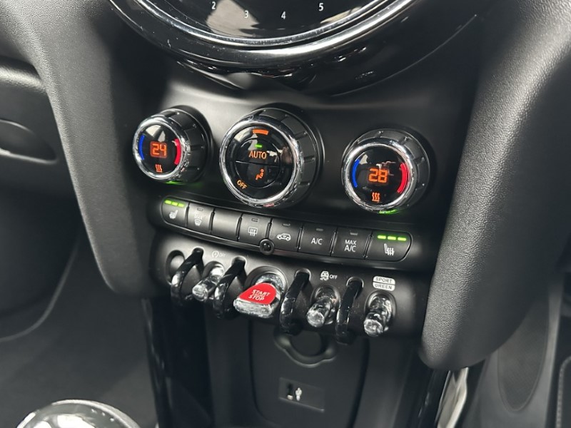 2022 (72) MINI HATCHBACK 1.5 Cooper Exclusive 5dr Auto 5057340