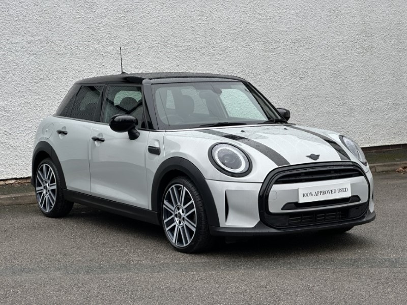 2022 (72) MINI HATCHBACK 1.5 Cooper Exclusive 5dr Auto