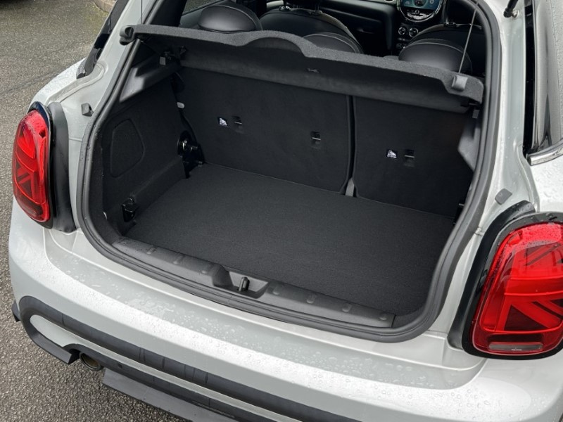 2022 (72) MINI HATCHBACK 1.5 Cooper Exclusive 5dr Auto 5057324