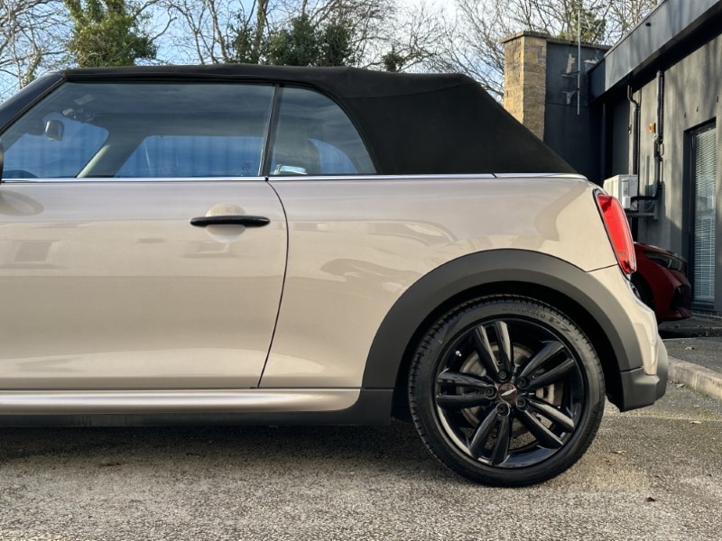 2022 (72) MINI CONVERTIBLE 1.5 Cooper Sport 2dr 5076205