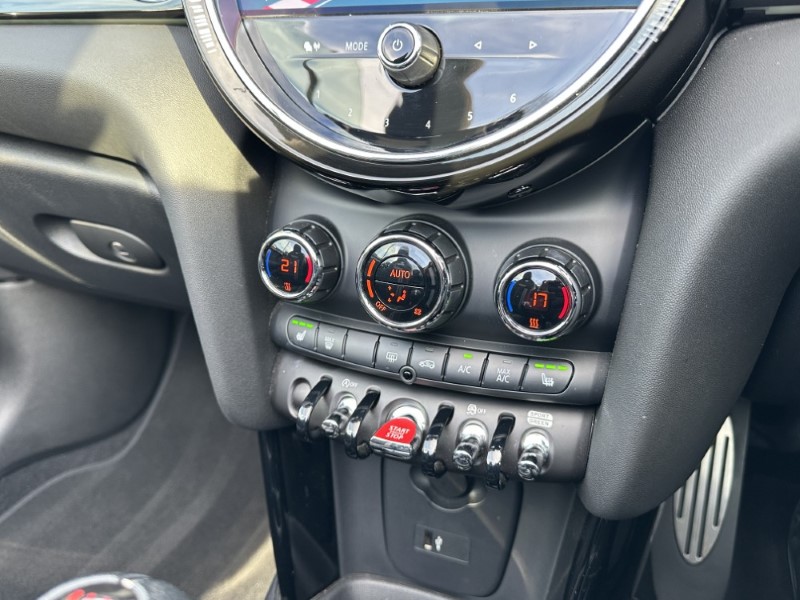 2022 (72) MINI CONVERTIBLE 1.5 Cooper Sport 2dr 5076211