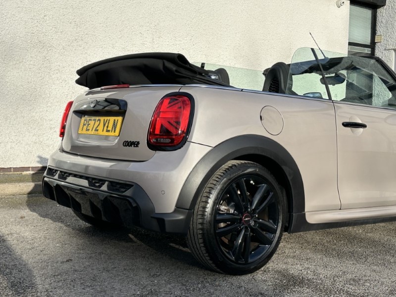 2022 (72) MINI CONVERTIBLE 1.5 Cooper Sport 2dr 5076195