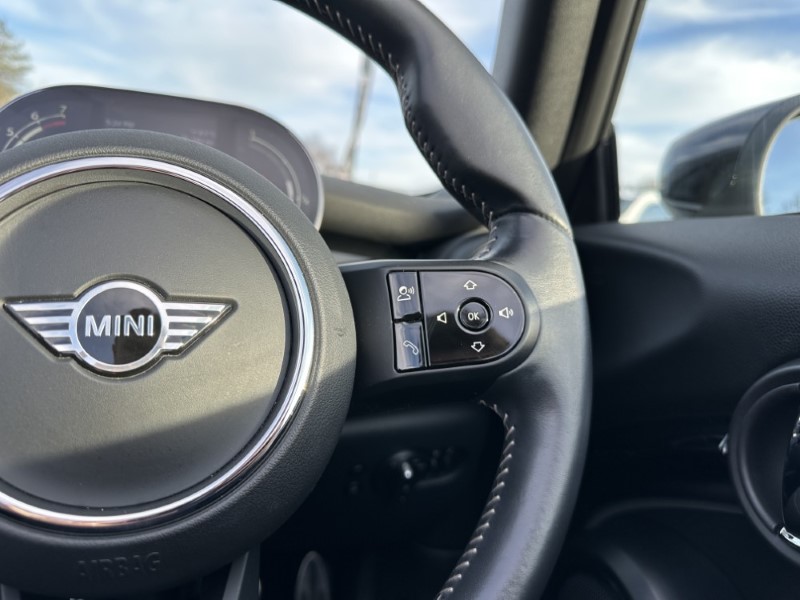 2022 (72) MINI CONVERTIBLE 1.5 Cooper Sport 2dr 5076216