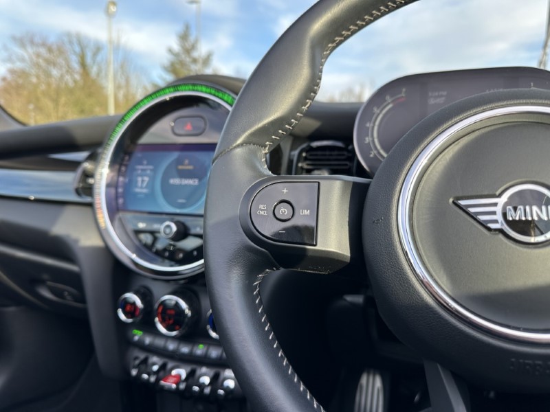 2022 (72) MINI CONVERTIBLE 1.5 Cooper Sport 2dr 5076215