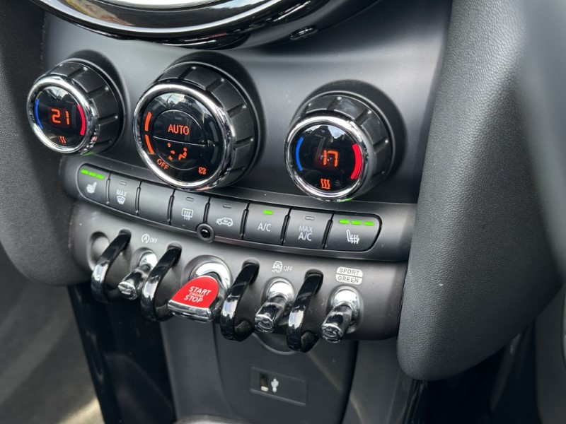 2022 (72) MINI CONVERTIBLE 1.5 Cooper Sport 2dr 5076212